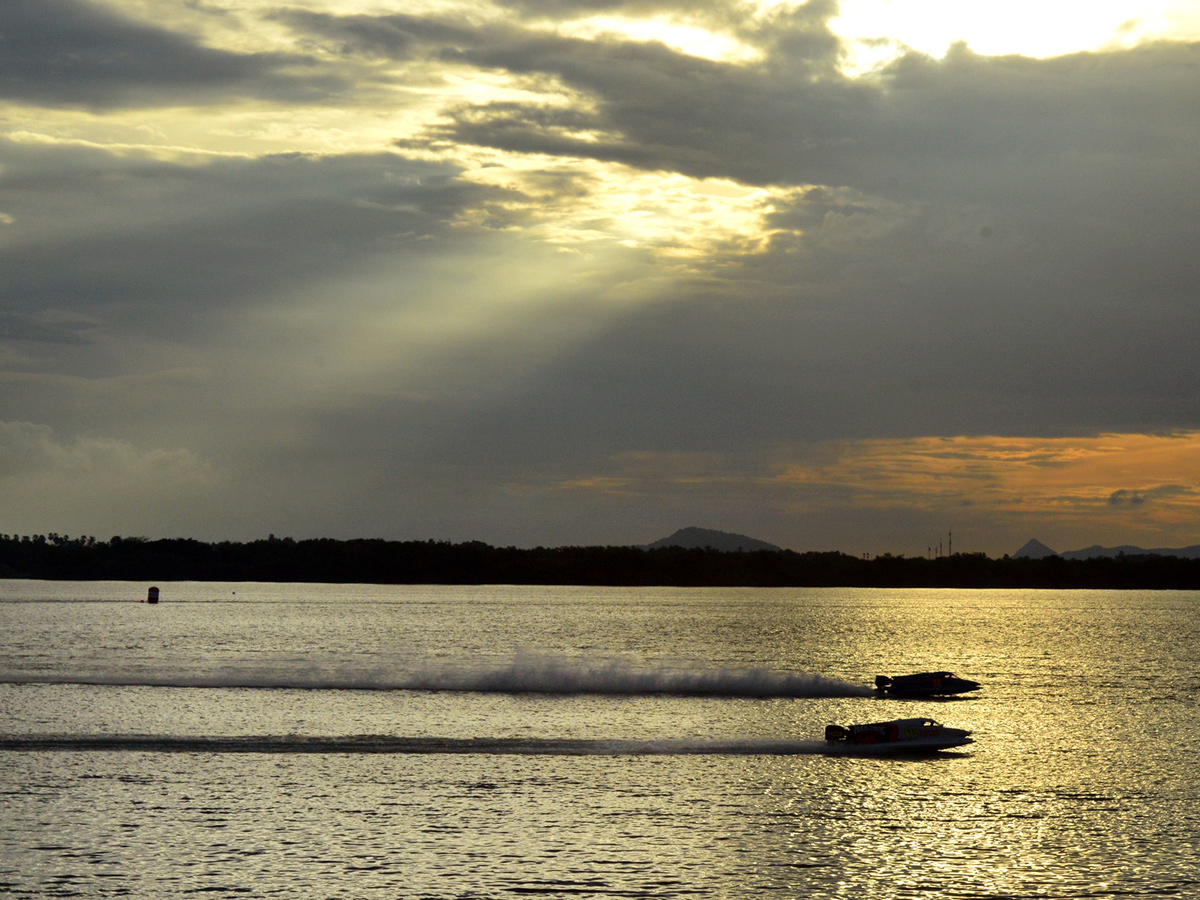 F1H2O Power Boat Race at Vijayawada Photo Gallery - Sakshi12