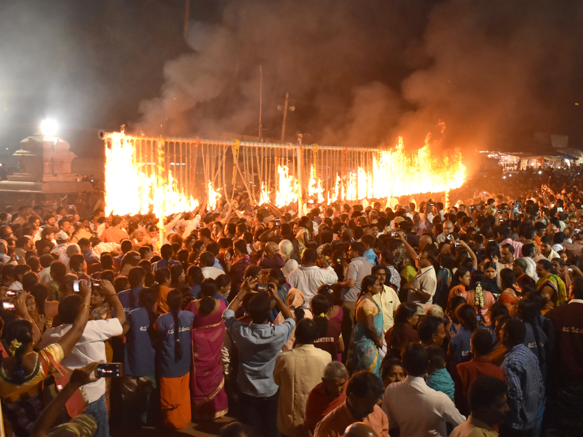 Karthika Masam at Srisailam Temple Photo Gallery - Sakshi14
