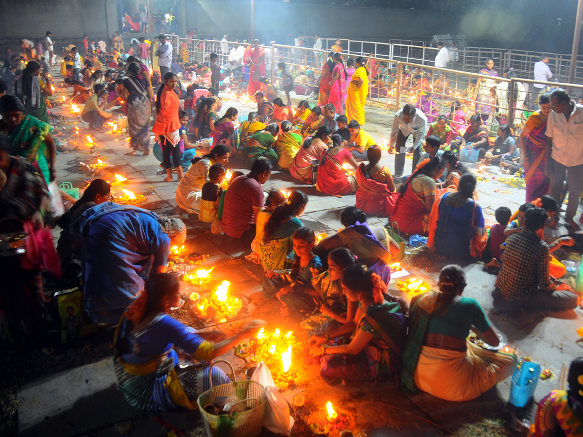 Karthika Masam at Srisailam Temple Photo Gallery - Sakshi23