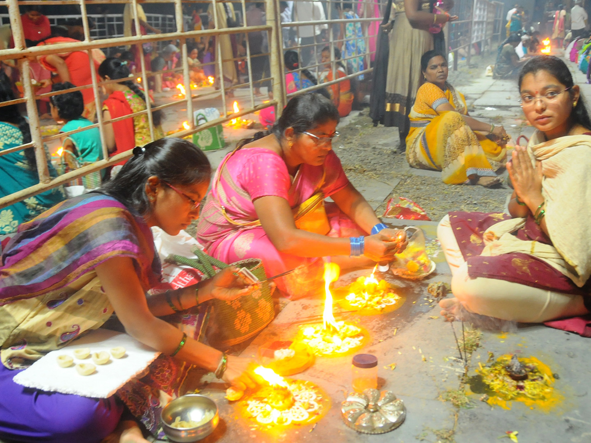 Karthika Masam at Srisailam Temple Photo Gallery - Sakshi25