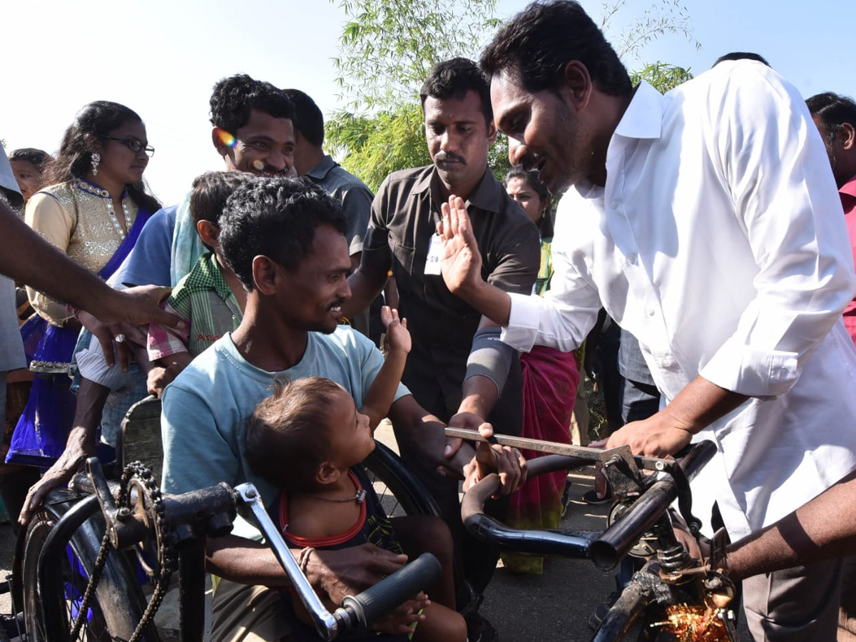 YS Jagan PrajaSankalpaYatra Day 304th Photo Gallery - Sakshi8