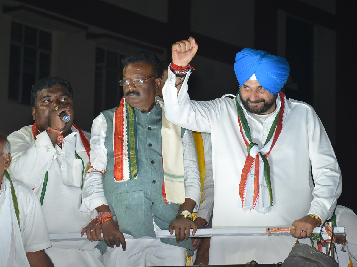 Navjot Singh Sidhu is the Congress - Sakshi5