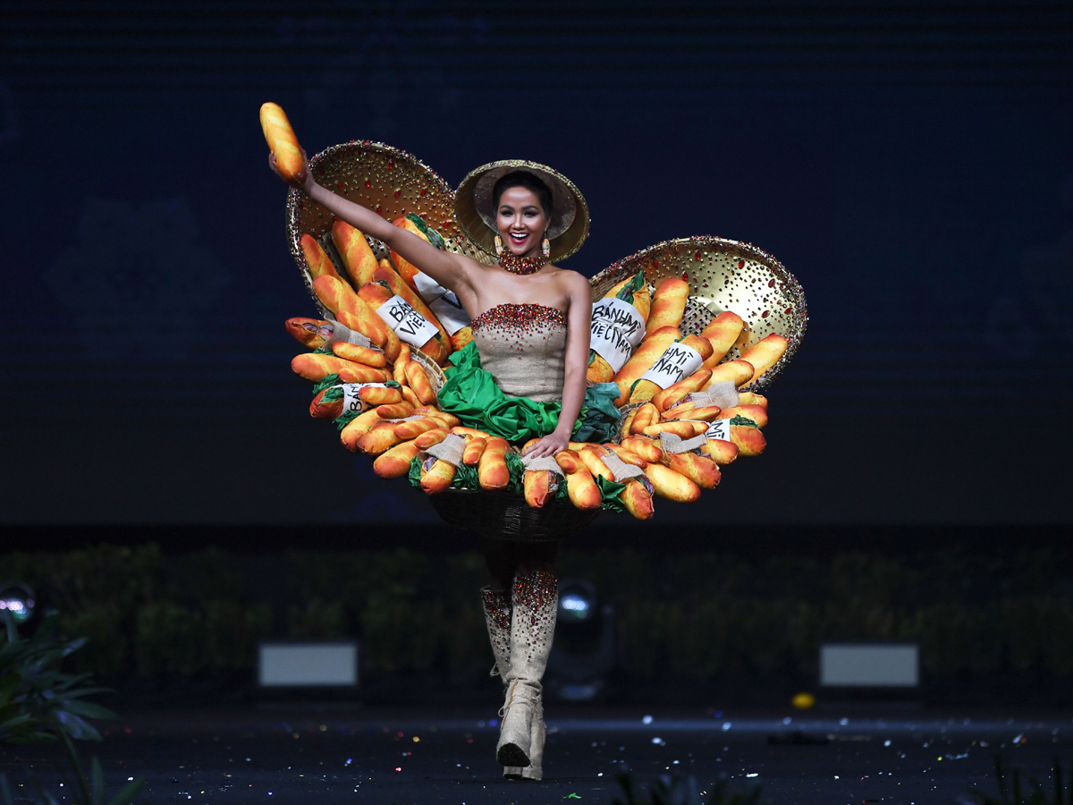 Thailand Traditional Costume During The 2018 Miss Universe - Sakshi2