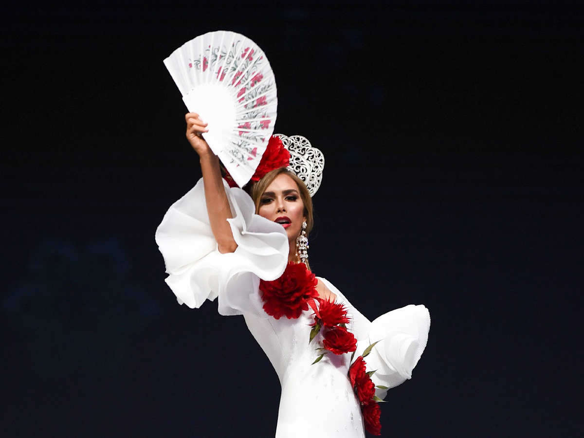 Thailand Traditional Costume During The 2018 Miss Universe - Sakshi5