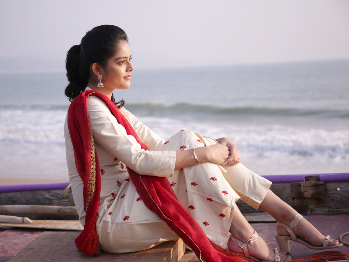 anaganaga o prema katha Movie Stills photo Gallery - Sakshi5