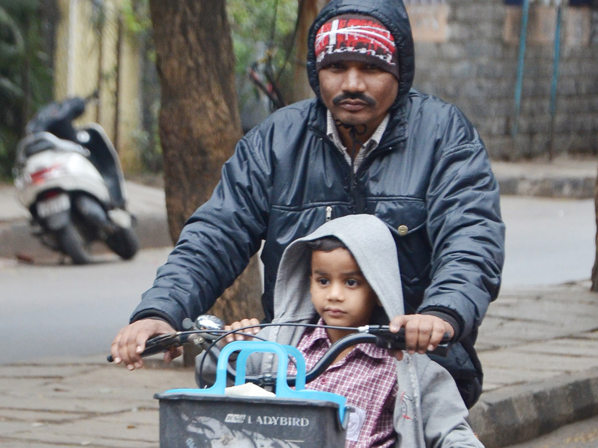 Cool weather in Hyderabad Photo Gallery  - Sakshi23