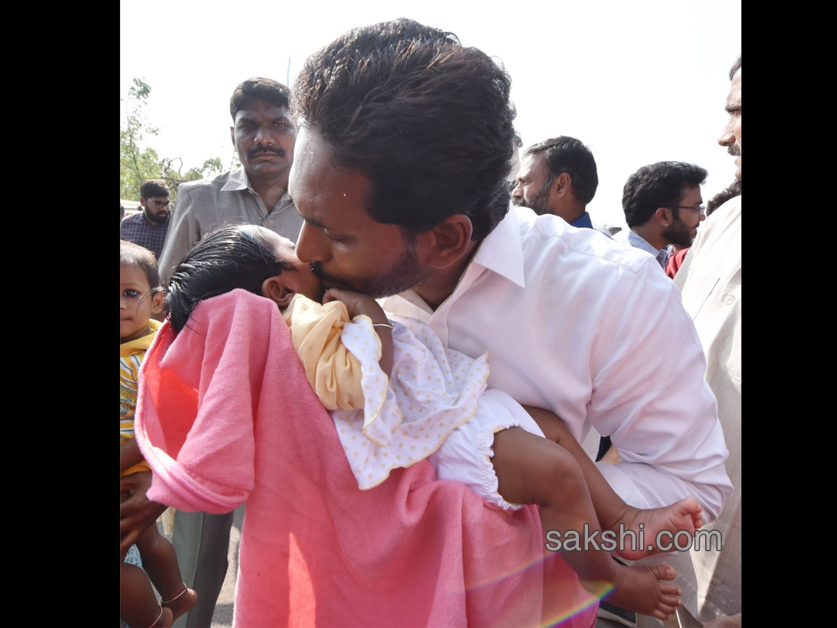 ys jagan prajasankalpayatra 332nd day - Sakshi19
