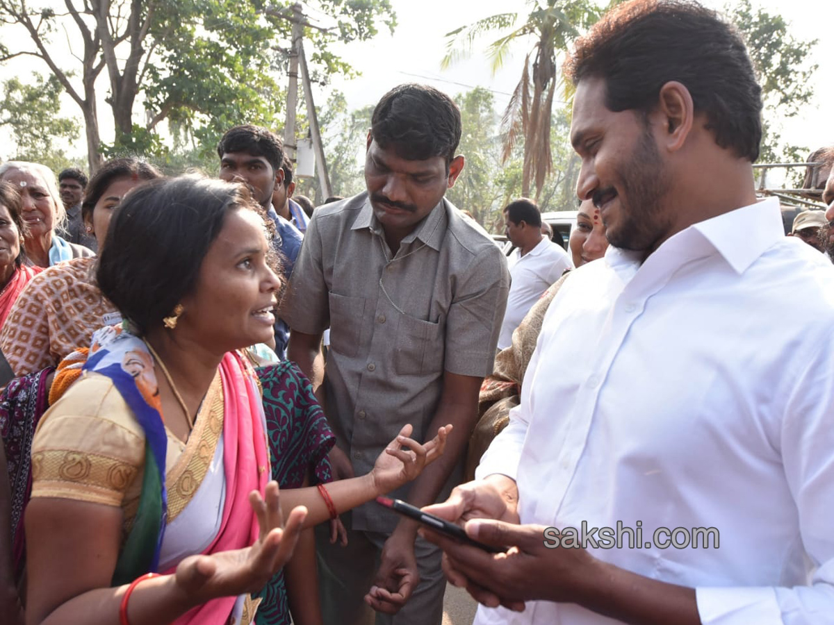 ys jagan prajasankalpayatra 332nd day - Sakshi13