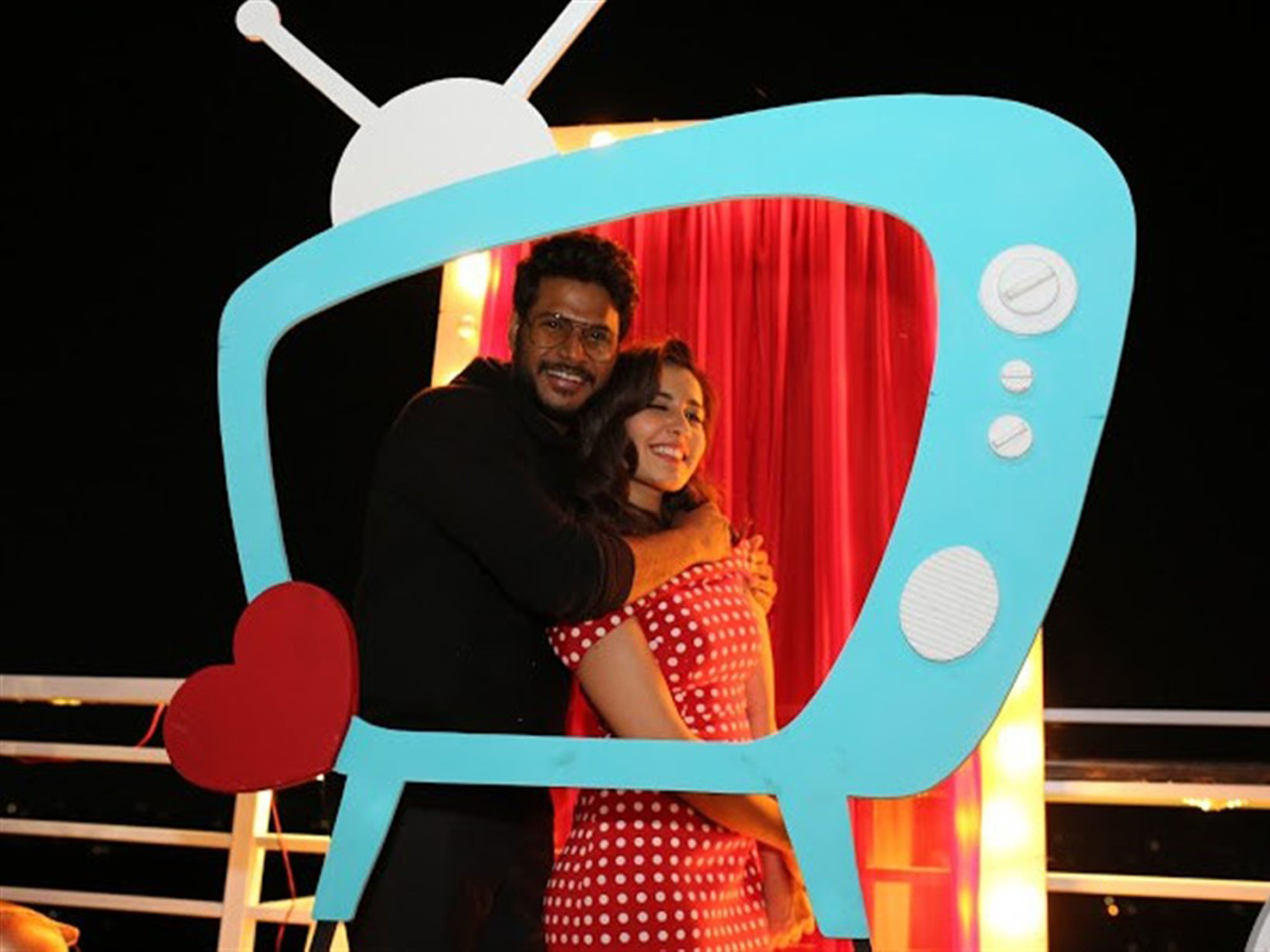 Rashi Khanna Birthday Photo Gallery - Sakshi15