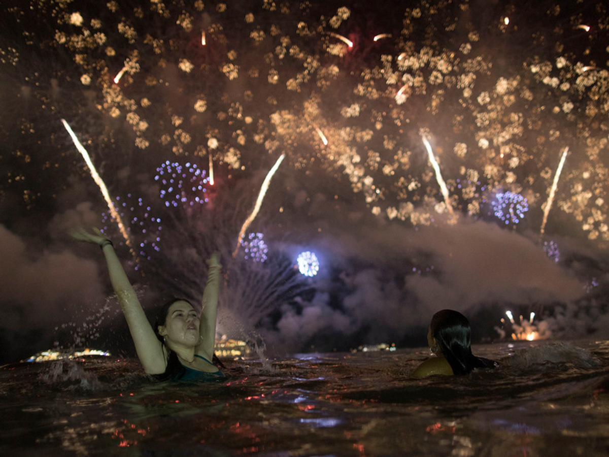 New Year 2019 celebrations Around the world Photo Gallery - Sakshi15
