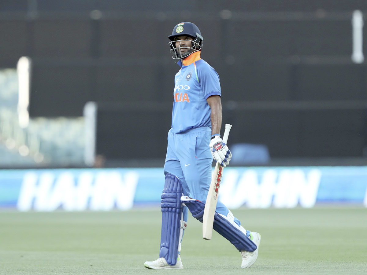 India won second one day match with Australia - Sakshi11