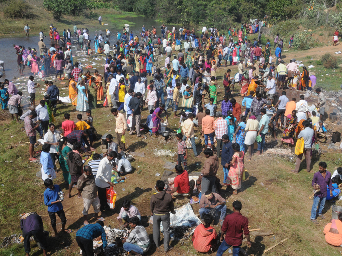 Sambara Polamamba Jatara Celebrations in Sambarapura Photo Gallery - Sakshi4