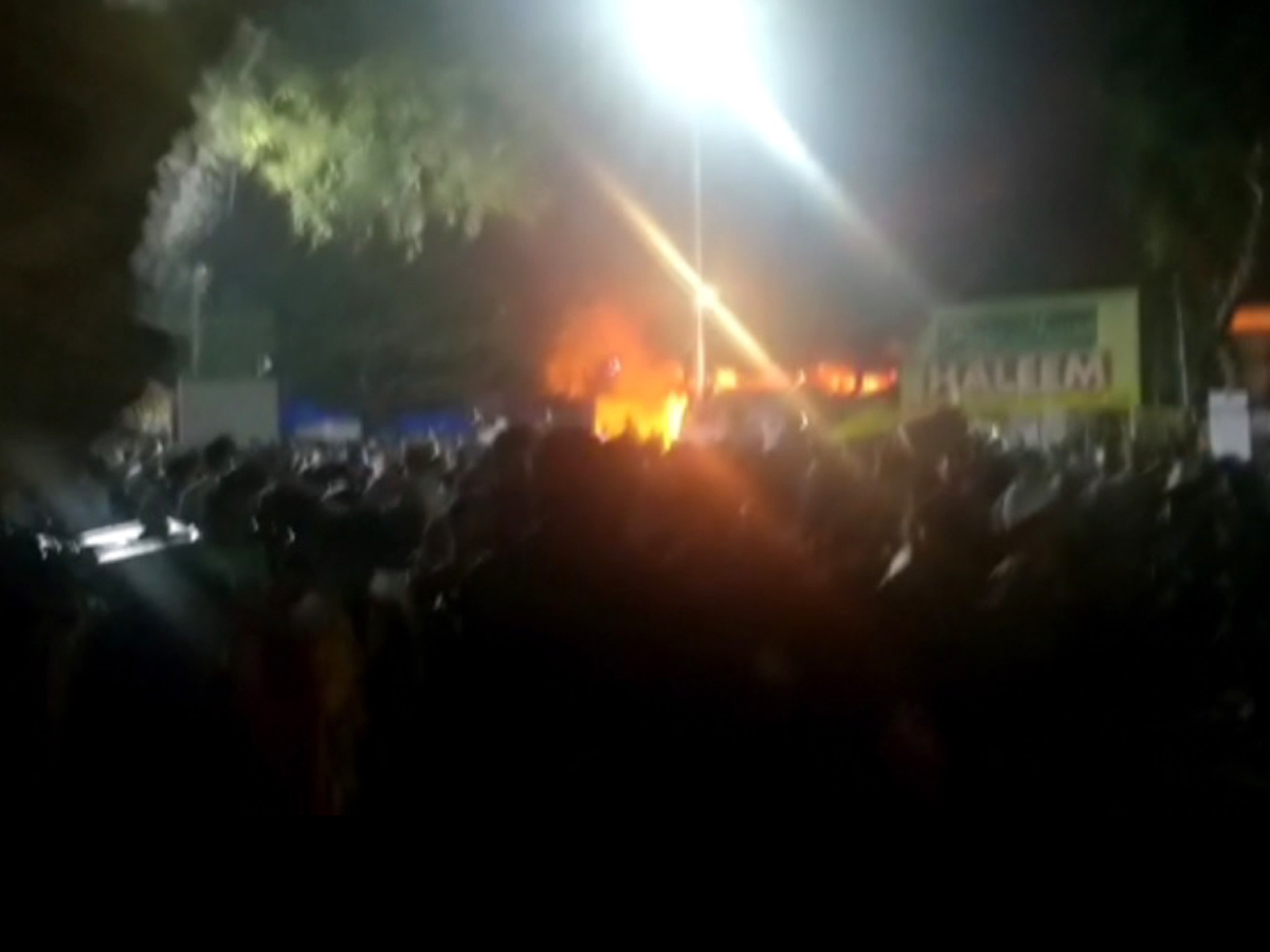 Fire At Numaish Exhibition In Nampally Hyderabad PHoto Gallery - Sakshi9
