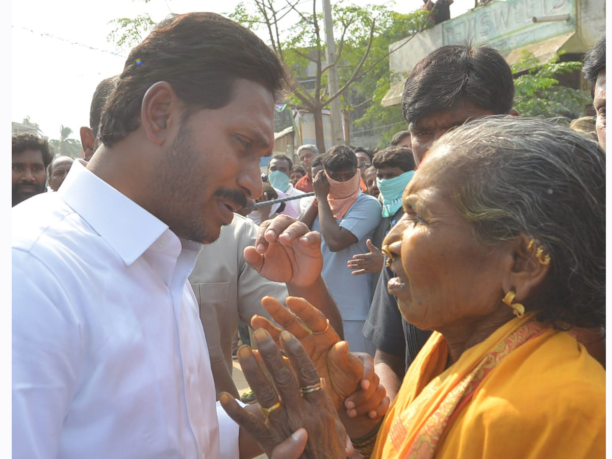 YS Jagan PrajaSankalpaYatra Day 340th Photo Gallery - Sakshi48
