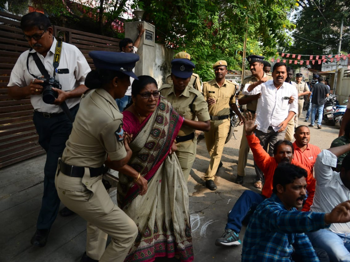 Police Arrests Employees Cps Cancellation Ap Assembly - Sakshi7