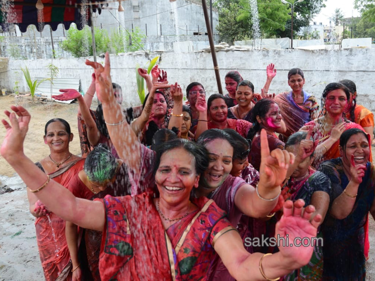 holi celebrations - Sakshi10
