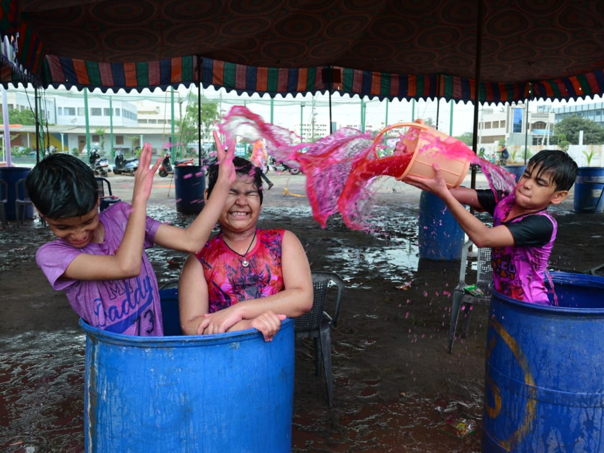 holi celebrations - Sakshi5