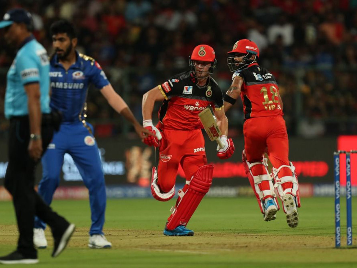Mumbai Indians Vs Royal Challengers Bangalore Match Photo Gallery - Sakshi24