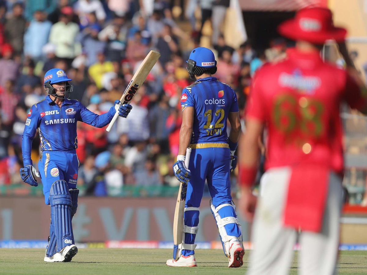 Rahul, Mayank lead Kings XI Punjab to eight-wicket win over  mumbai indians Photo Gallery - Sakshi16
