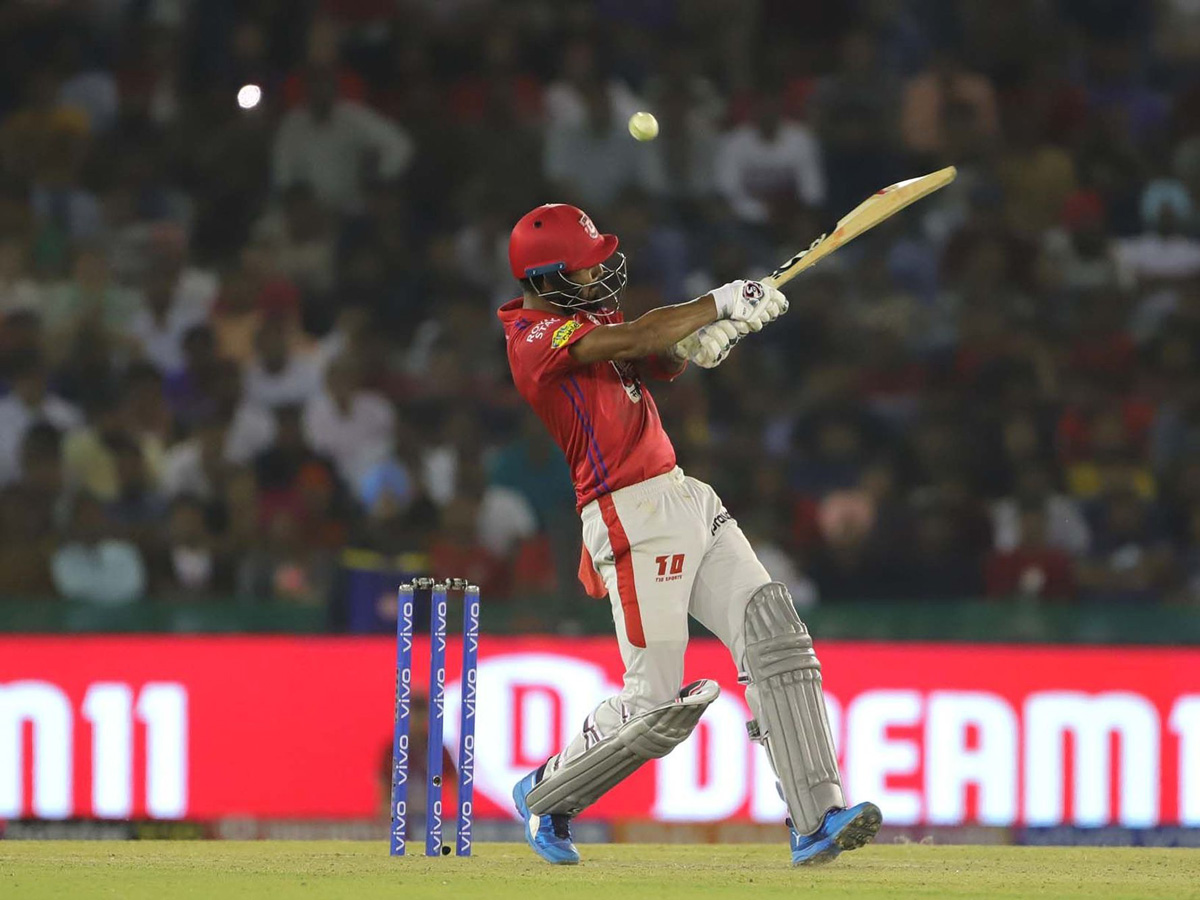 Rahul, Mayank lead Kings XI Punjab to eight-wicket win over  mumbai indians Photo Gallery - Sakshi1