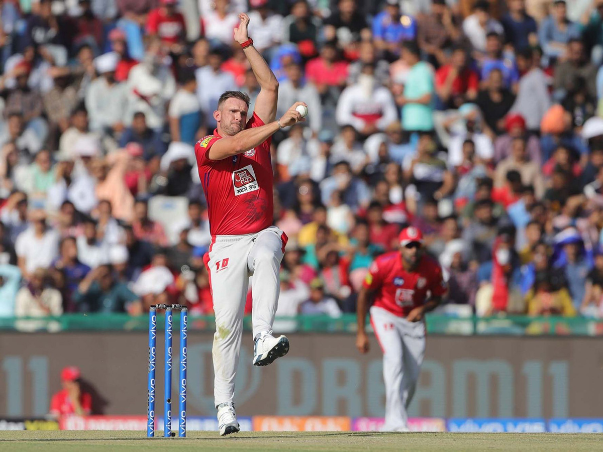 Rahul, Mayank lead Kings XI Punjab to eight-wicket win over  mumbai indians Photo Gallery - Sakshi8