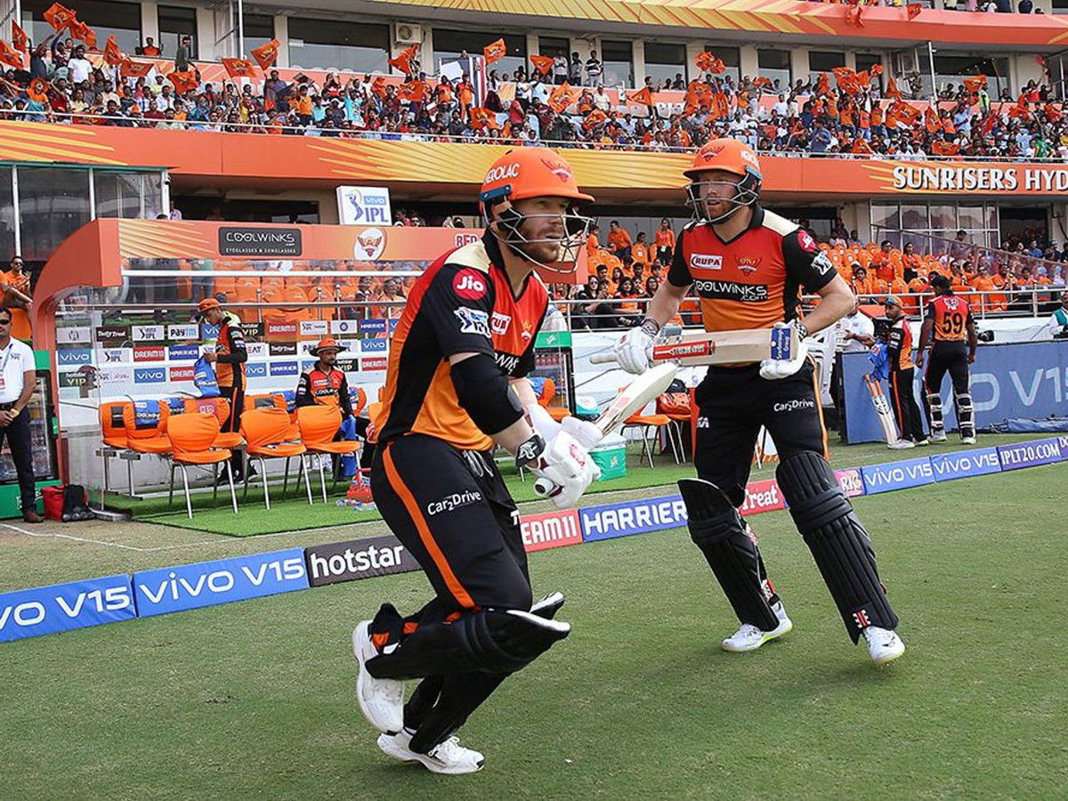 sunrisers beat Royal Challengers Bangalore 118 runs Photo Gallery - Sakshi17