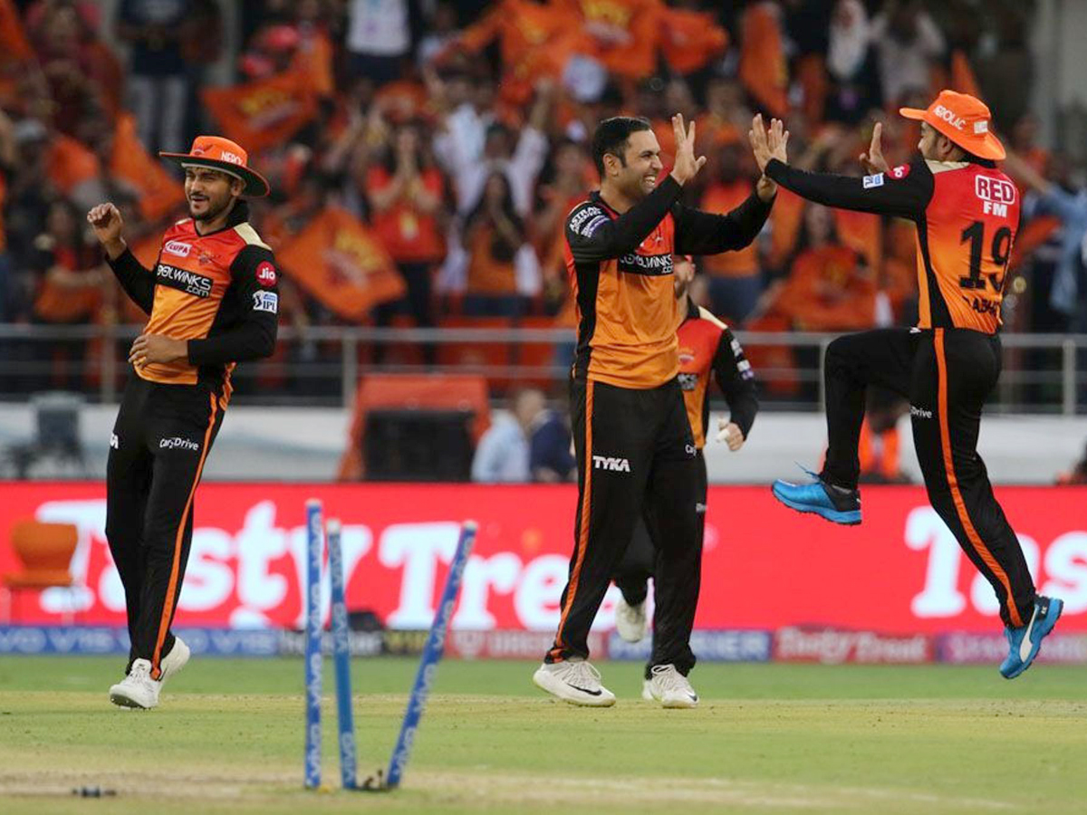 sunrisers beat Royal Challengers Bangalore 118 runs Photo Gallery - Sakshi4