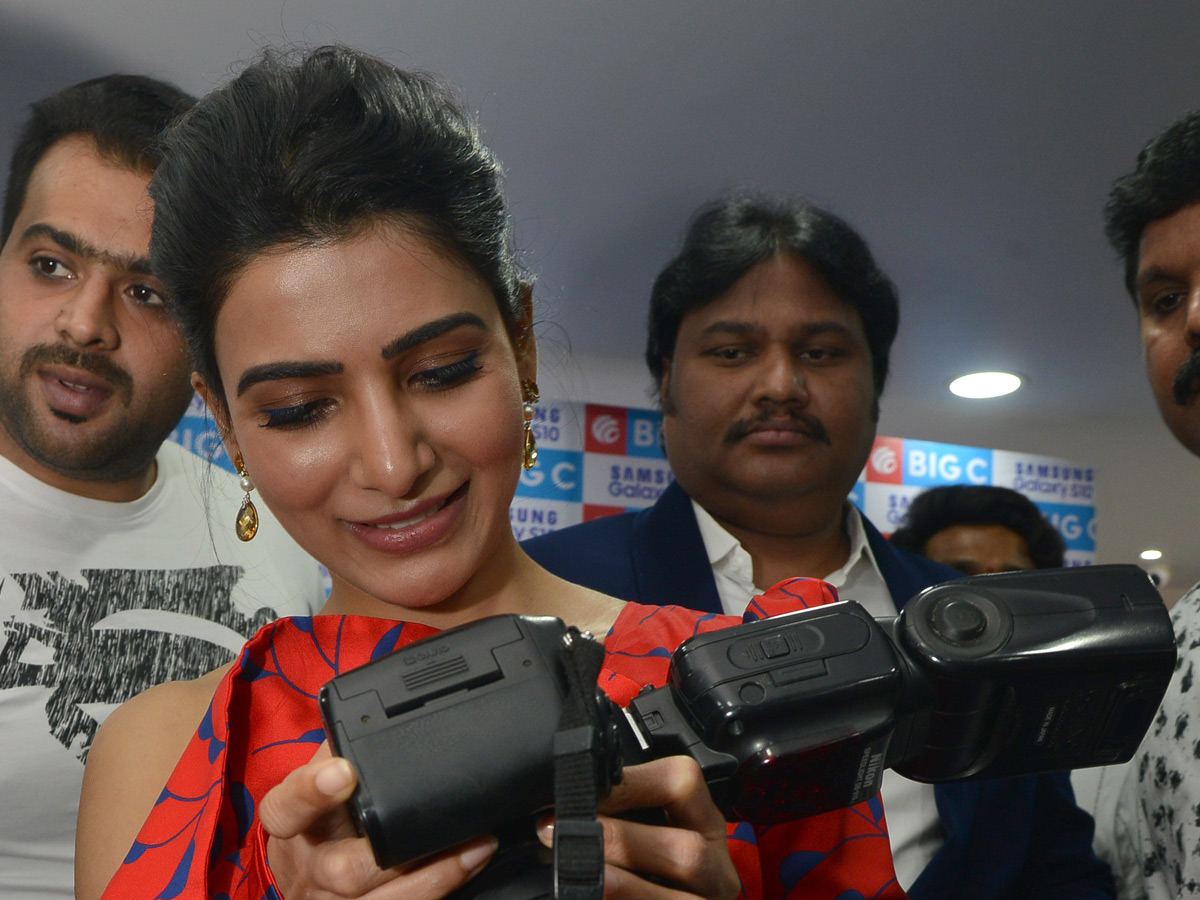 Samantha Akkineni Samsung S10e Mobile Launch Photo Gallery - Sakshi5