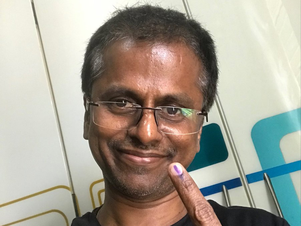 Tamil Movie Stars Cast Vote in Tamil Nadu Election Photo Gallery - Sakshi5