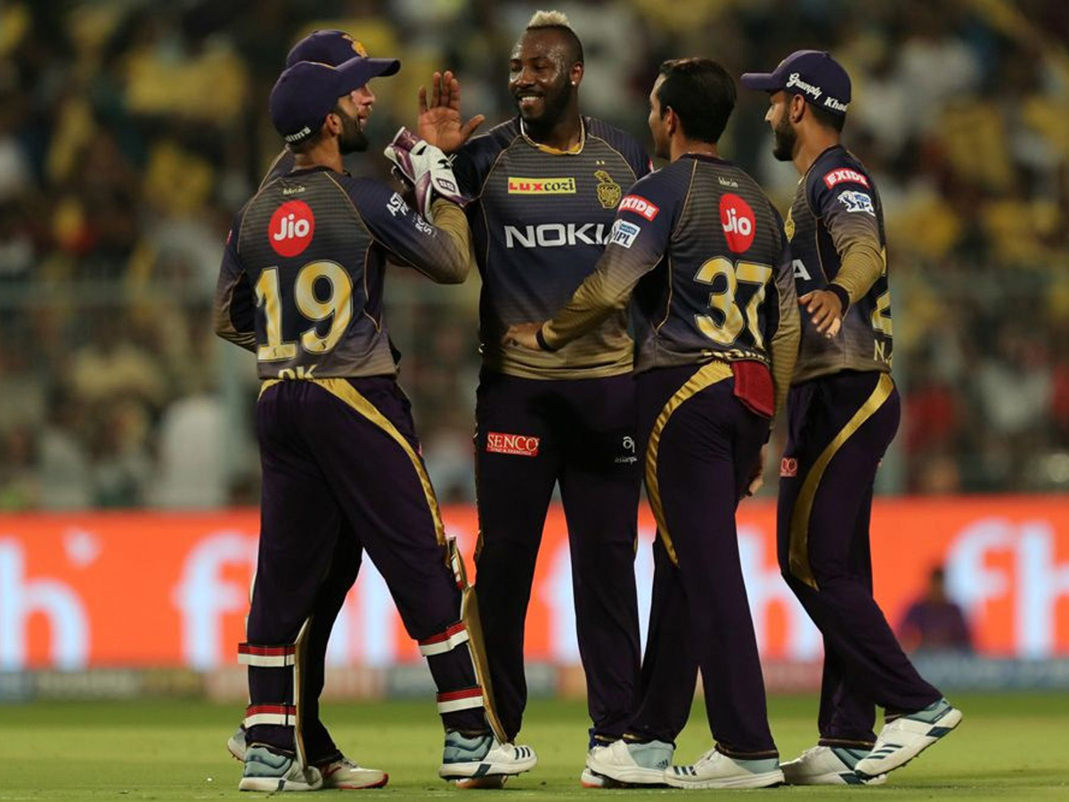 royal challengers won 10 runs kolkata knight riders - Sakshi12