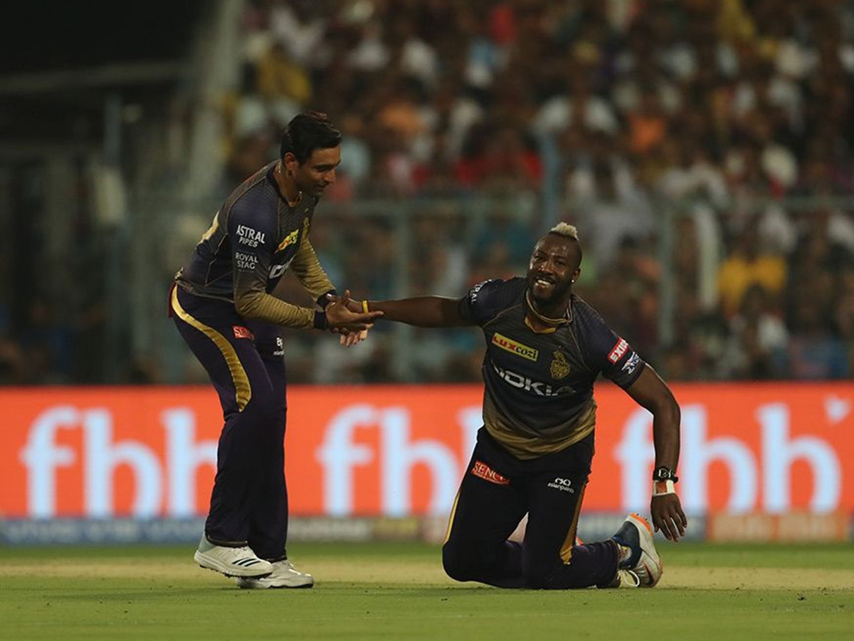 royal challengers won 10 runs kolkata knight riders - Sakshi5
