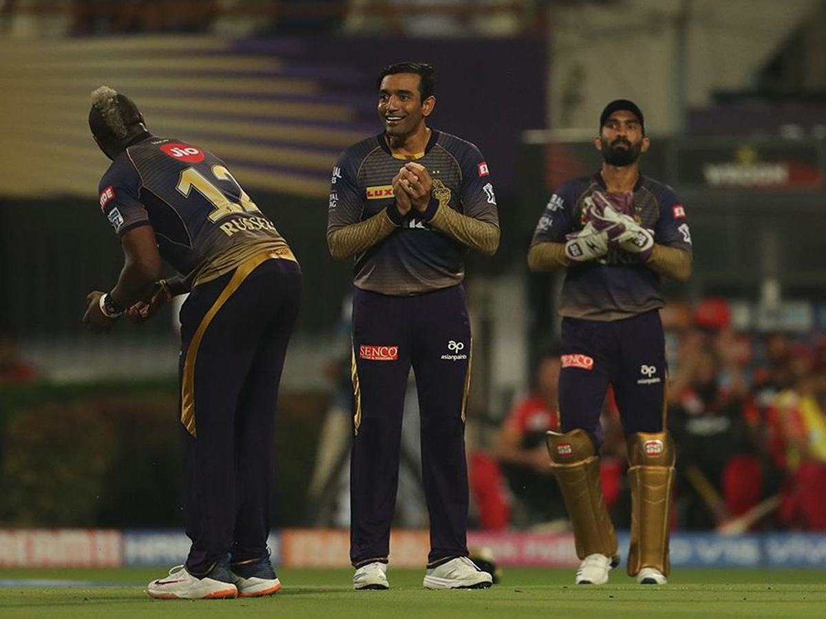 royal challengers won 10 runs kolkata knight riders - Sakshi6