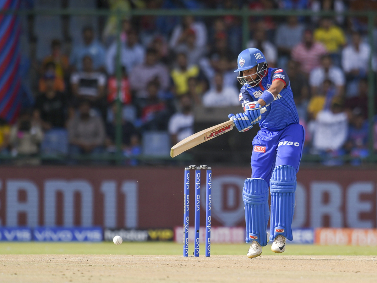 Delhi Capitals win by 16 runs, qualify for playoffs Photo Gallery - Sakshi26