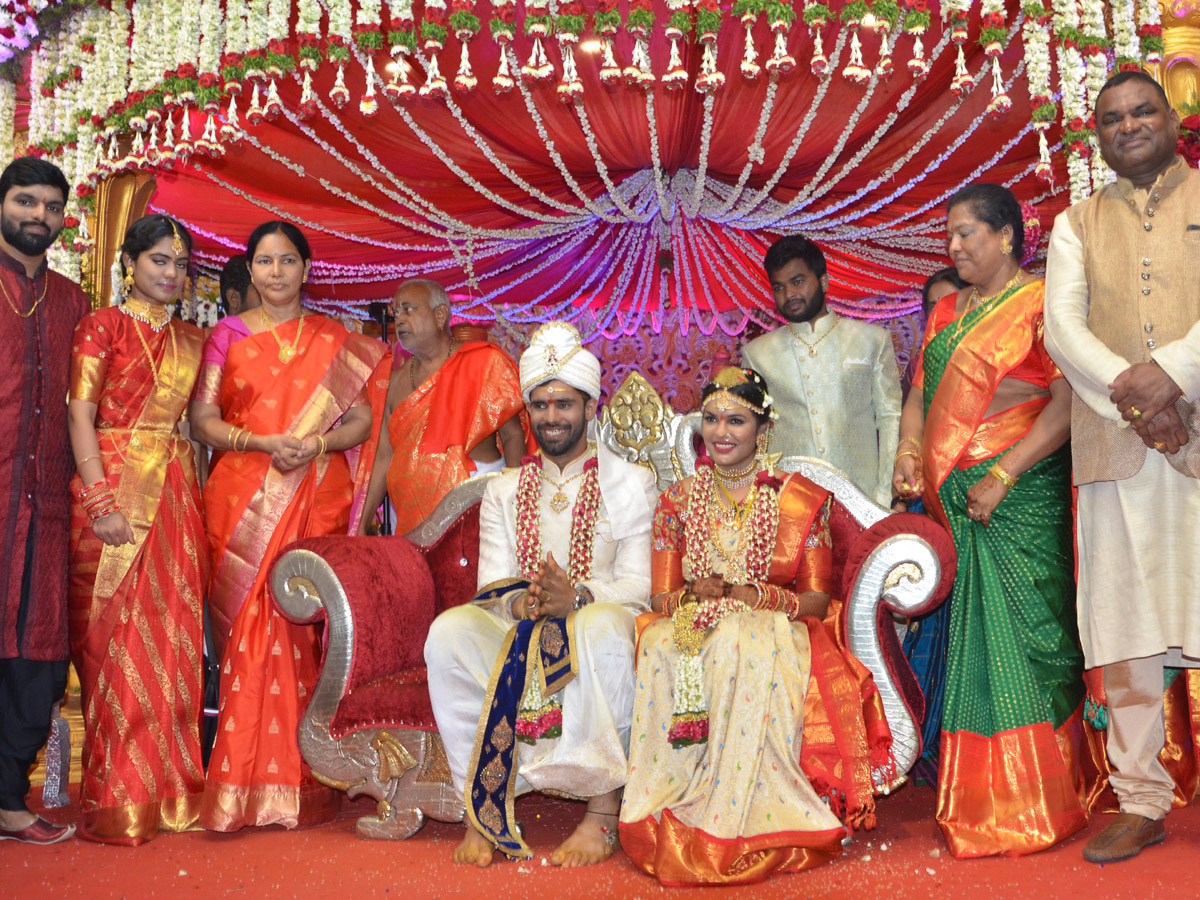 Hanuma Vihari and Fashion Designer Preeti get married in Hanamkonda Photo Gallery - Sakshi6