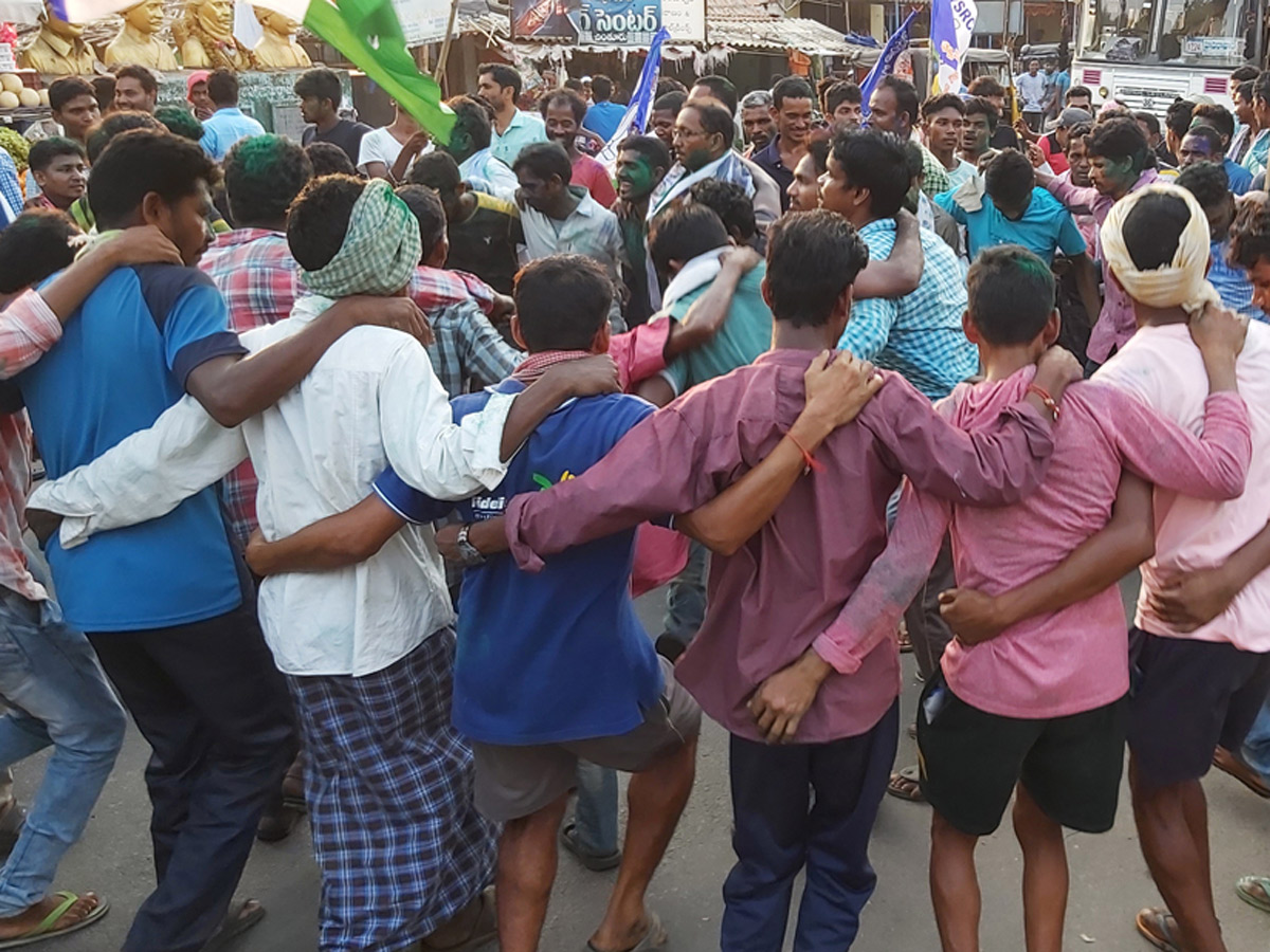 Celebrations YSRCP win in Andhra Pradesh Election Photo gallery - Sakshi17