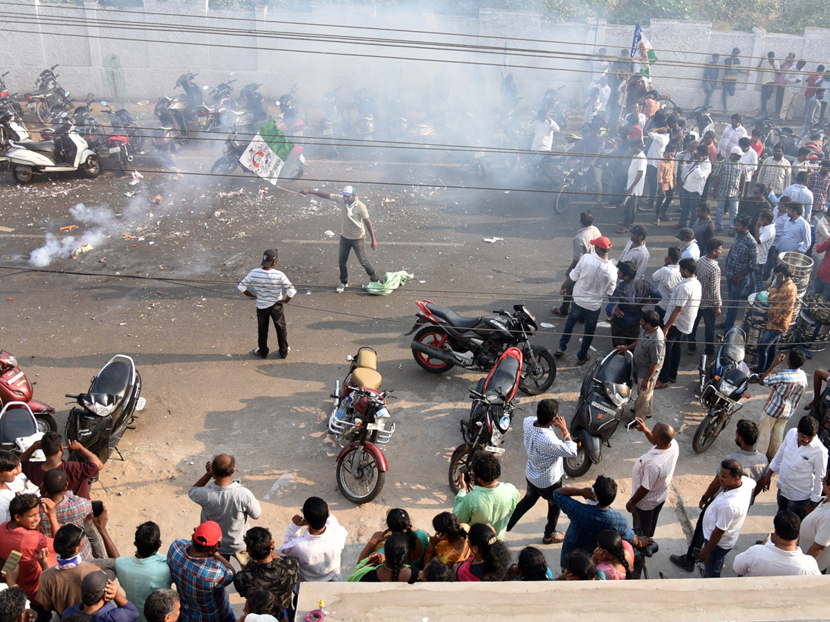 Celebrations YSRCP win in Andhra Pradesh Election Photo gallery - Sakshi24