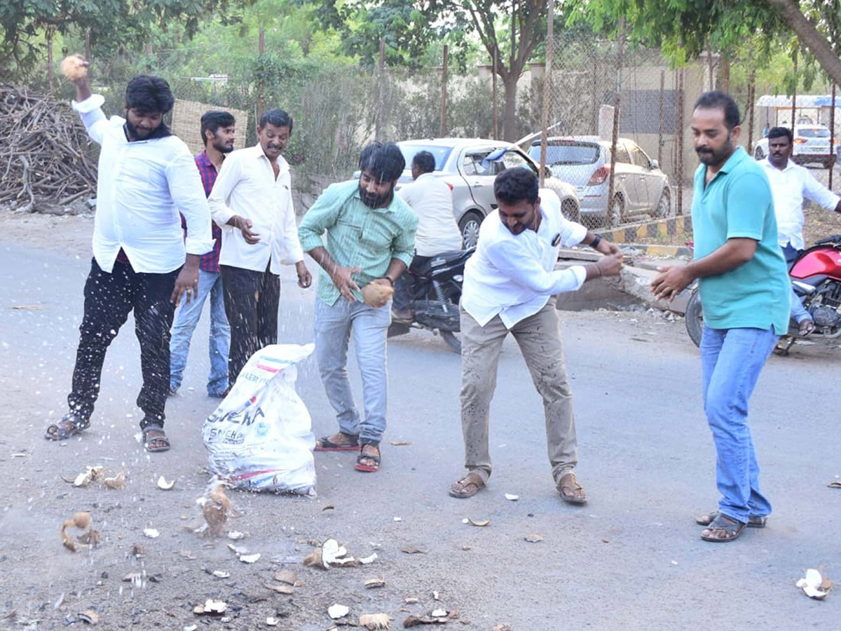 Celebrations YSRCP win in Andhra Pradesh Election Photo gallery - Sakshi30
