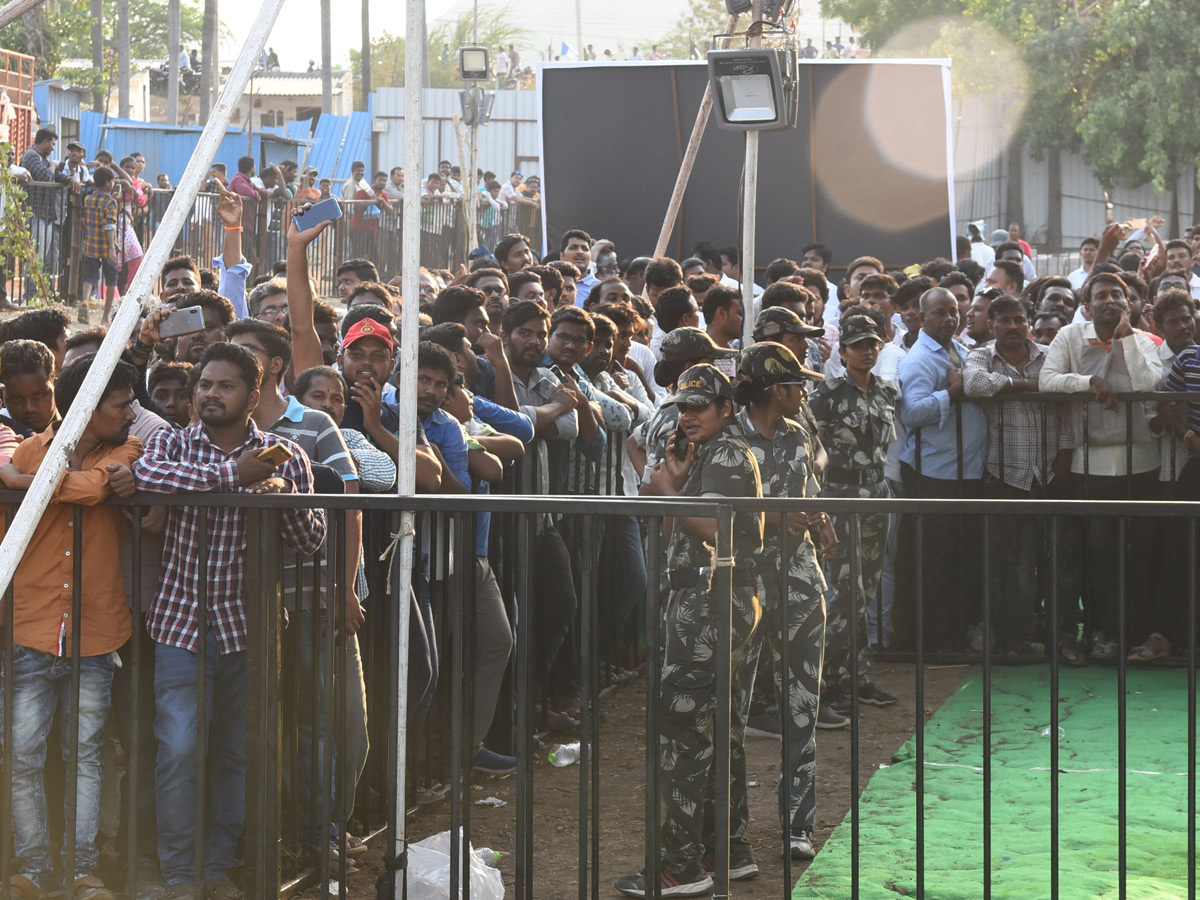 Celebrations YSRCP win in Andhra Pradesh Election Photo gallery - Sakshi7