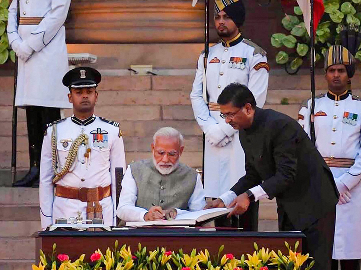 Narendra Modi second swearing in ceremony at Rashtrapati Bhavan Photo Gallery - Sakshi2