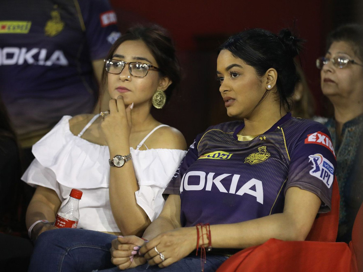 Kolkata Knight Riders beat Kings XI Punjab by 7 wickets - Sakshi9