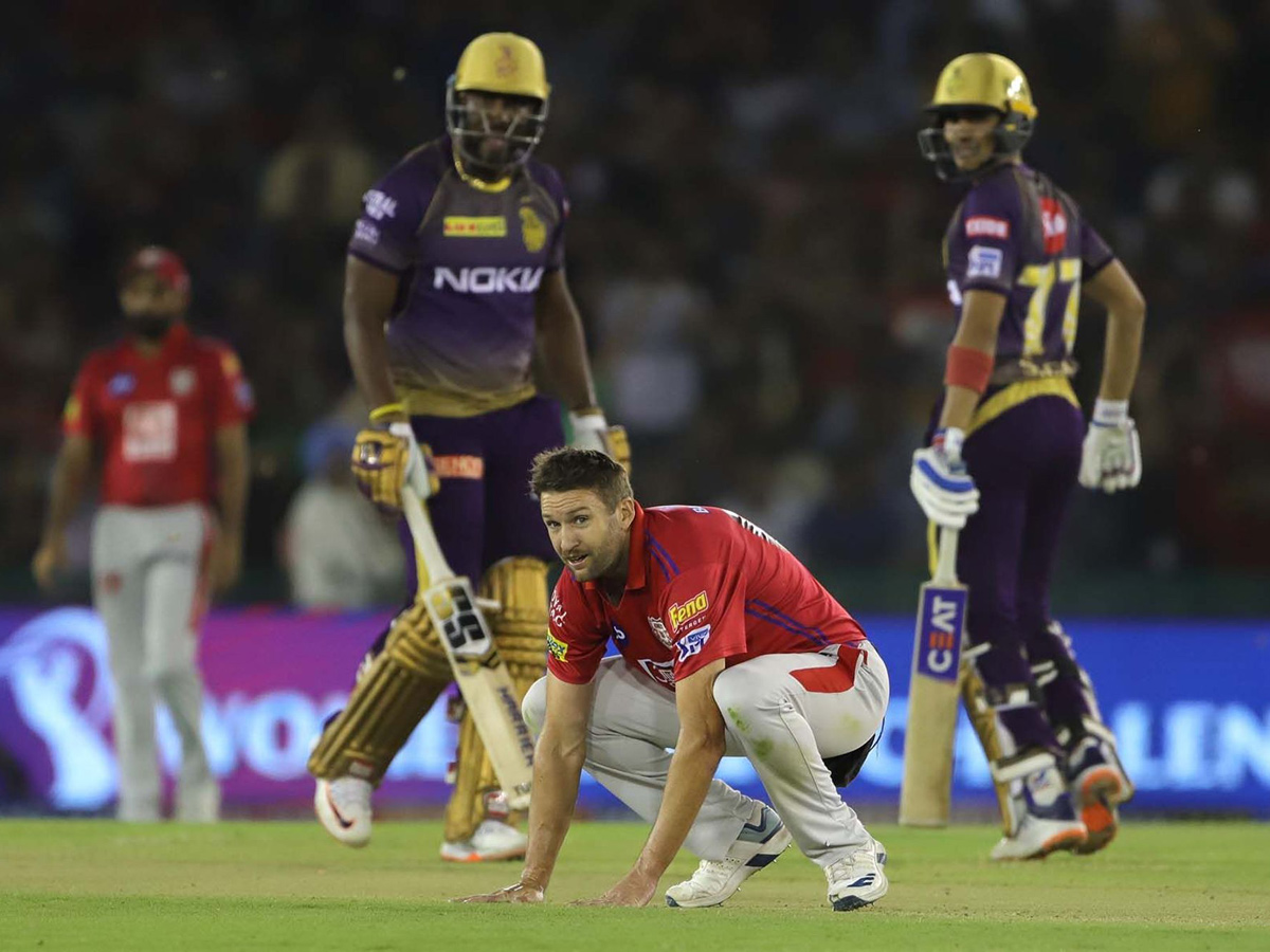 Kolkata Knight Riders beat Kings XI Punjab by 7 wickets - Sakshi14