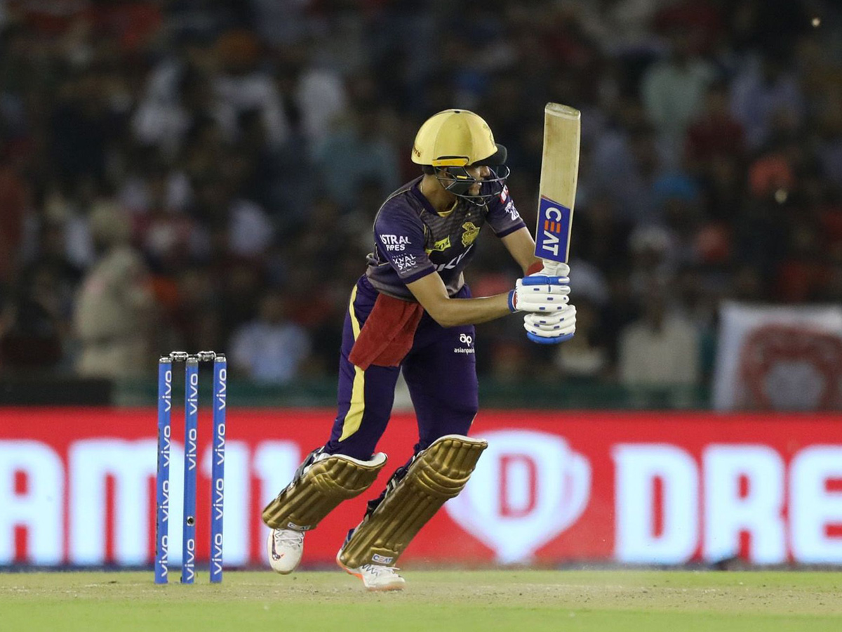 Kolkata Knight Riders beat Kings XI Punjab by 7 wickets - Sakshi15