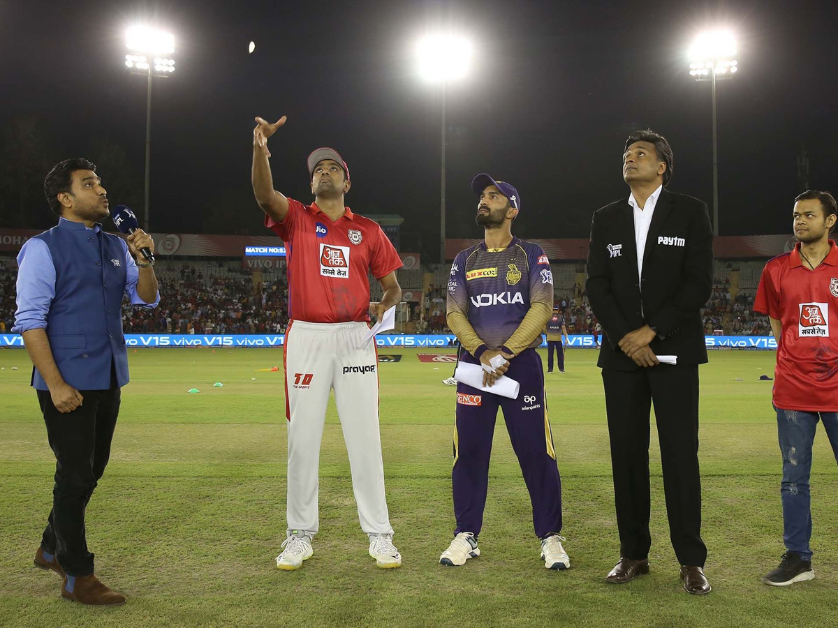 Kolkata Knight Riders beat Kings XI Punjab by 7 wickets - Sakshi21