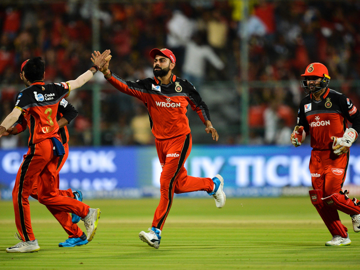Royal Challengers beat sunrisers Photo Gallery - Sakshi17