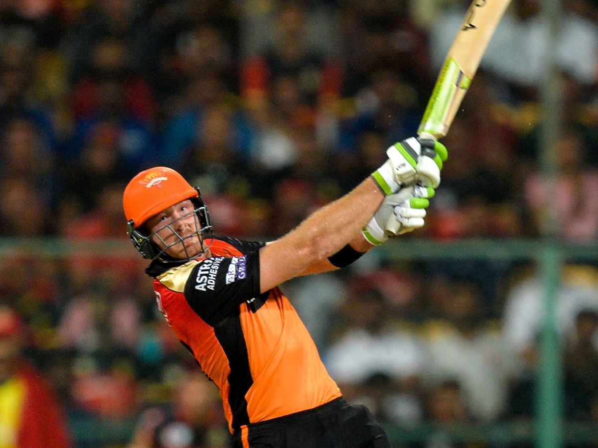 Royal Challengers beat sunrisers Photo Gallery - Sakshi24