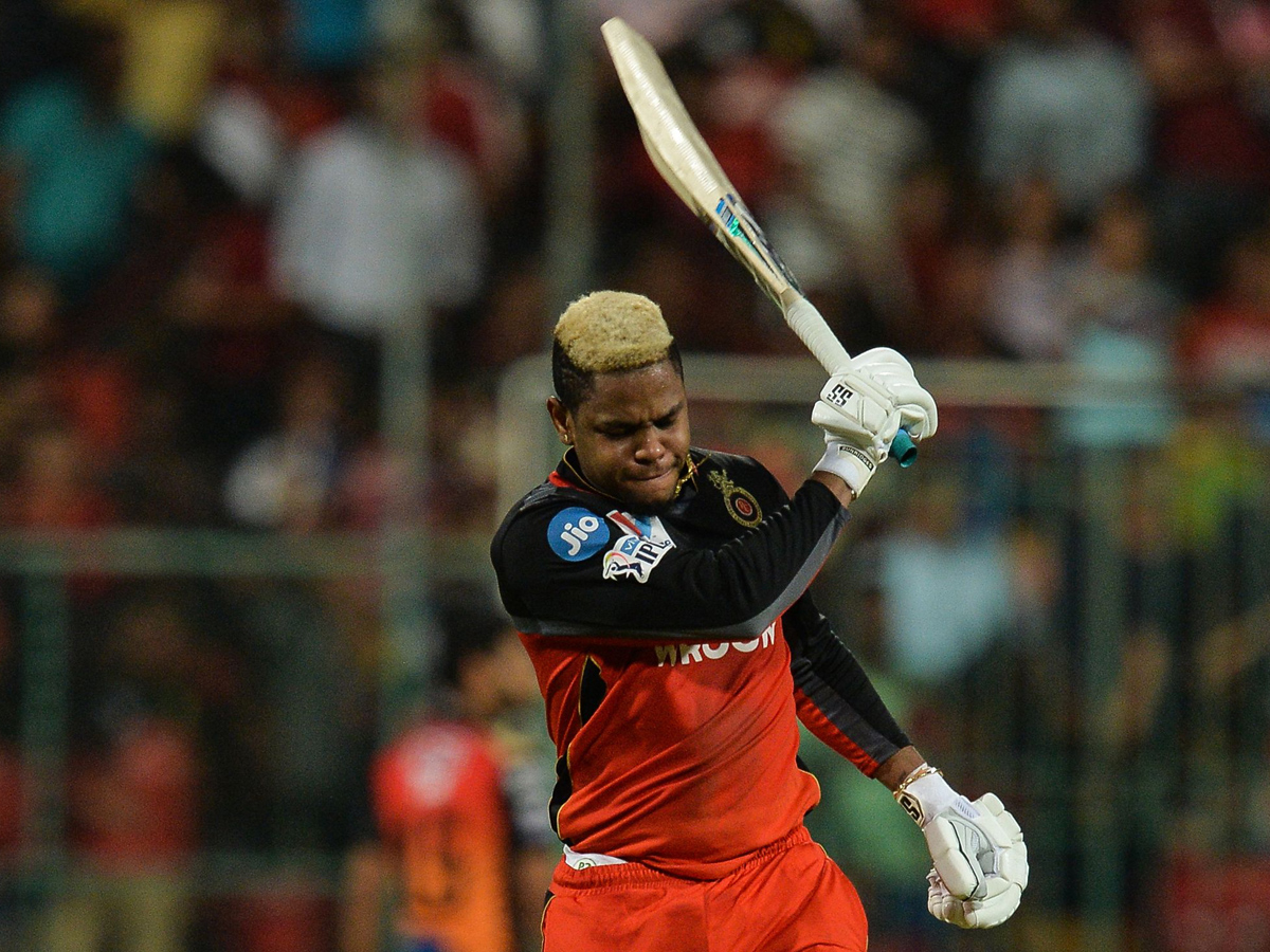 Royal Challengers beat sunrisers Photo Gallery - Sakshi4