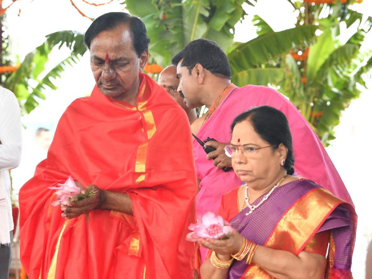 CM KCR Inaugurates Kaleshwaram Project Photo Gallery - Sakshi37