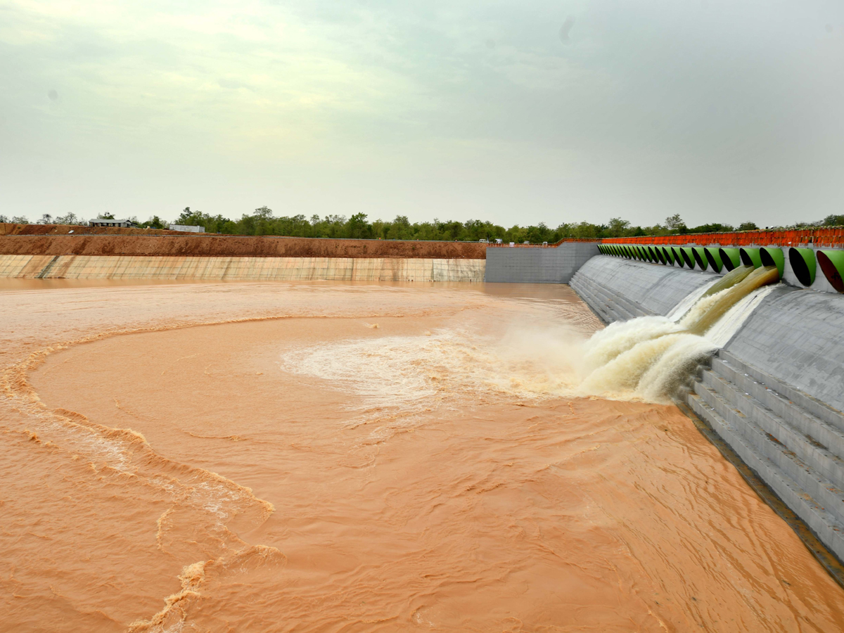 CM KCR Inaugurates Kaleshwaram Project Photo Gallery - Sakshi7