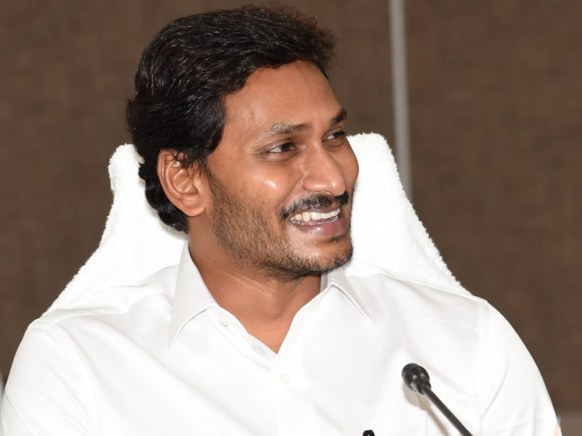 Two State Chief Ministers Jagan and KCR to Meet on Bifurcation Elements Photo Gallery - Sakshi4