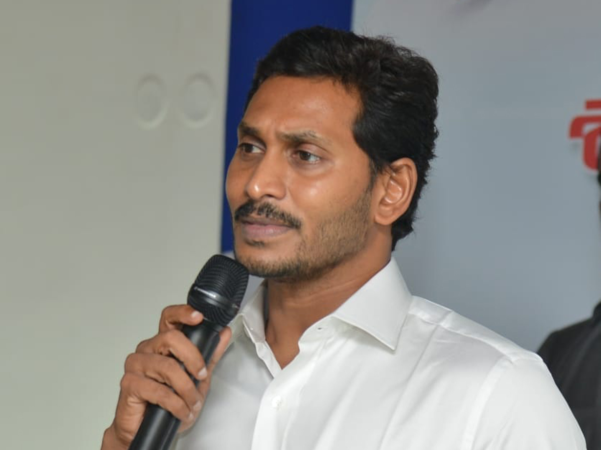 YSRCLP Meeting Begins Tadepalli CM Camp Office Photo Gallery - Sakshi11